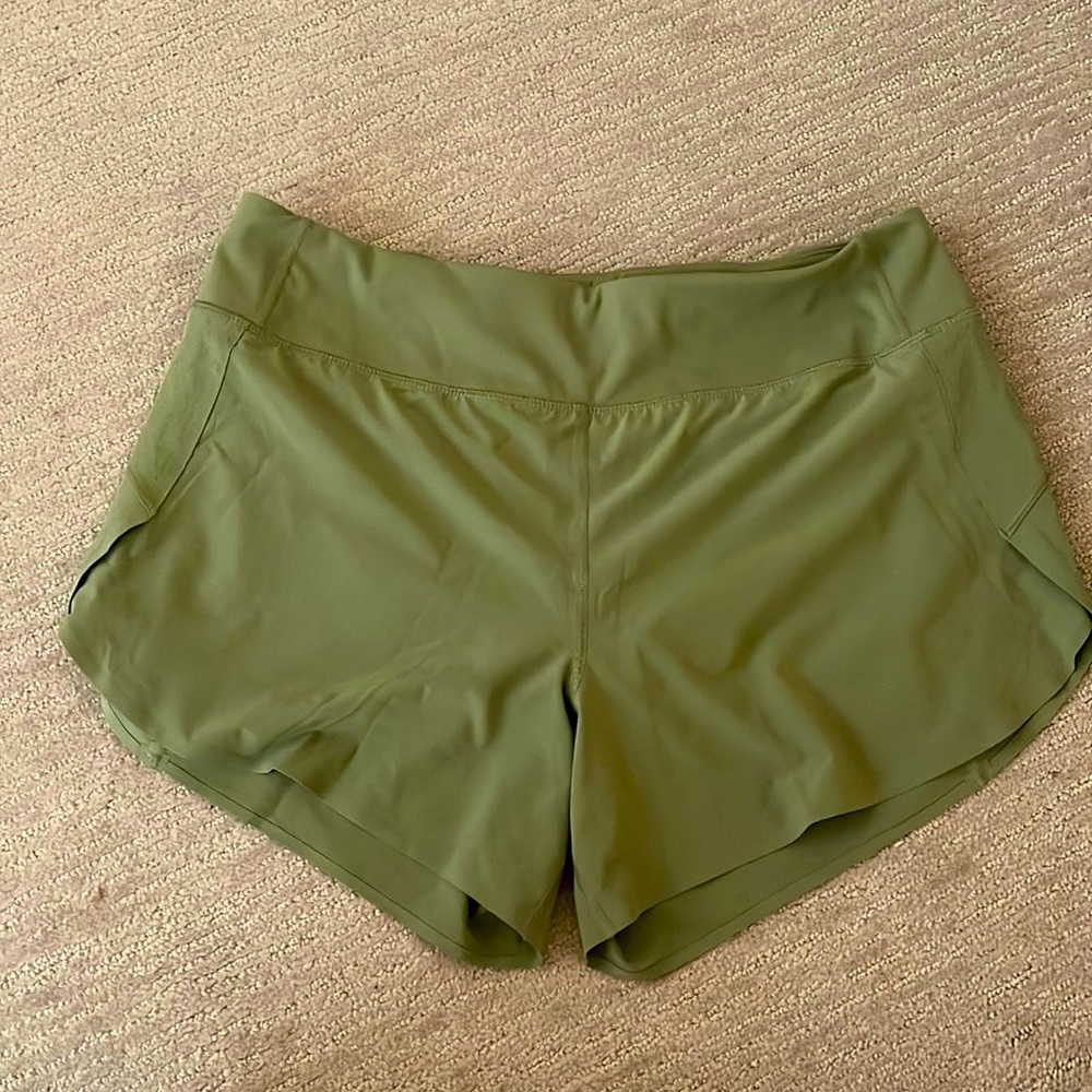 Athleta running short. Size L.